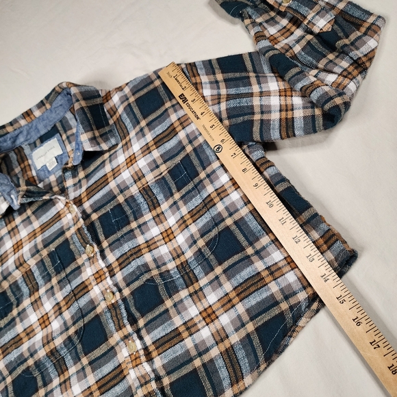 American Eagle Cropped Plaid Flannel Button Down, Long Sleeve, Small - Picture 3 of 8
